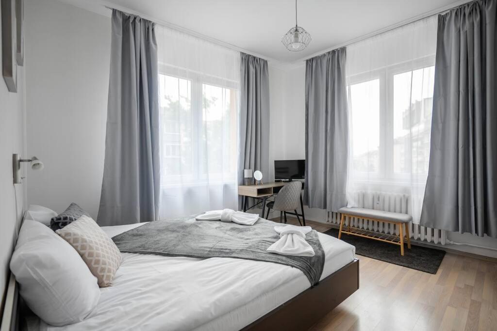 Spacious 3Bd Central Apartment Szófia Kültér fotó