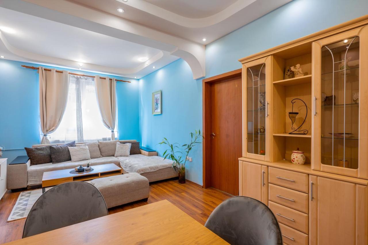Spacious 3Bd Central Apartment Szófia Kültér fotó